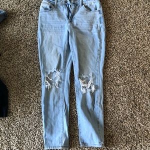 NoBo Ripped Mom Jeans